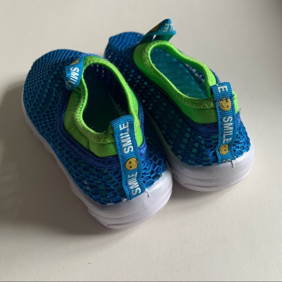 [BOGO ✨] Toddler Water Shoes 🌊 - Picture 3 of 4